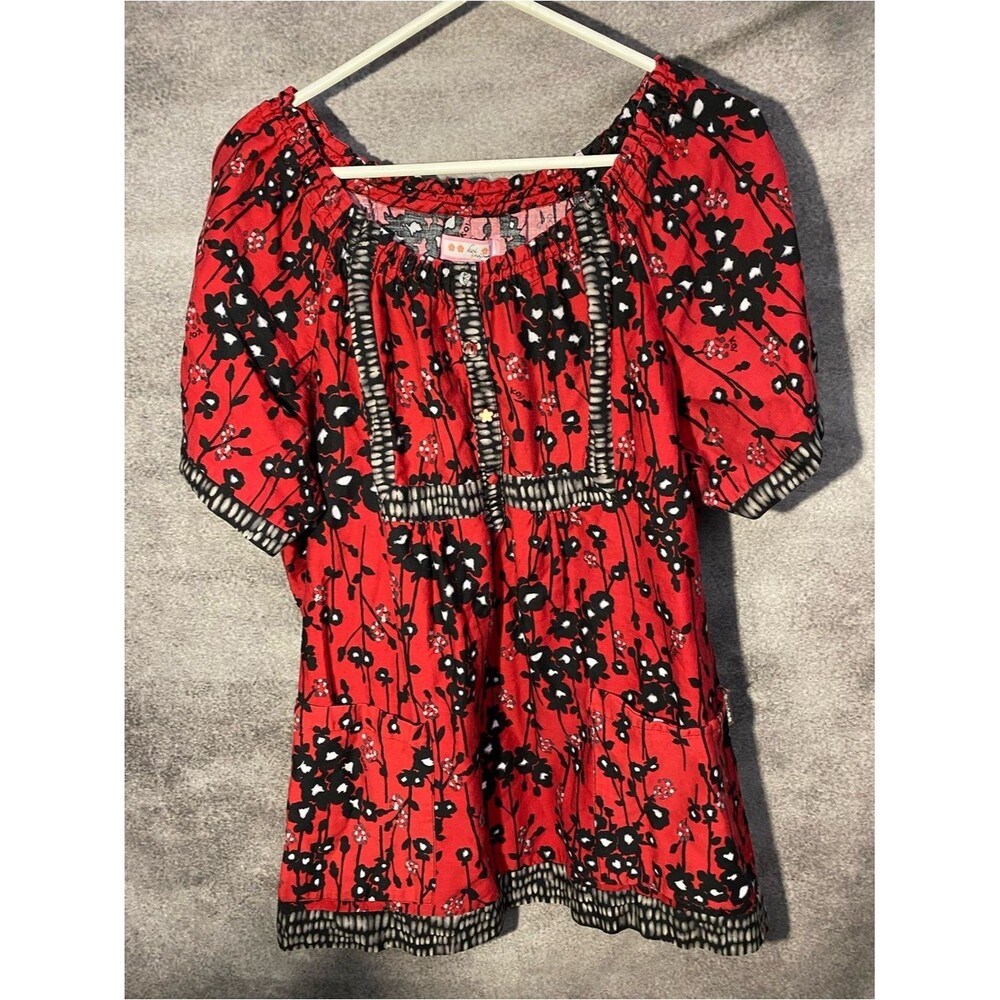 Koi by Kathy Peterson Scrub Top Medium Red Black Floral Short Sleeve Patch